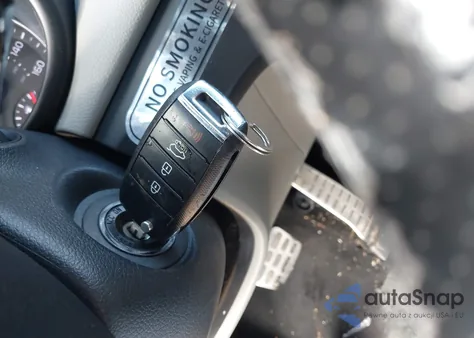 2020 Kia Sportage S из США, поврежденный, VIN KNDP63AC4L7661629